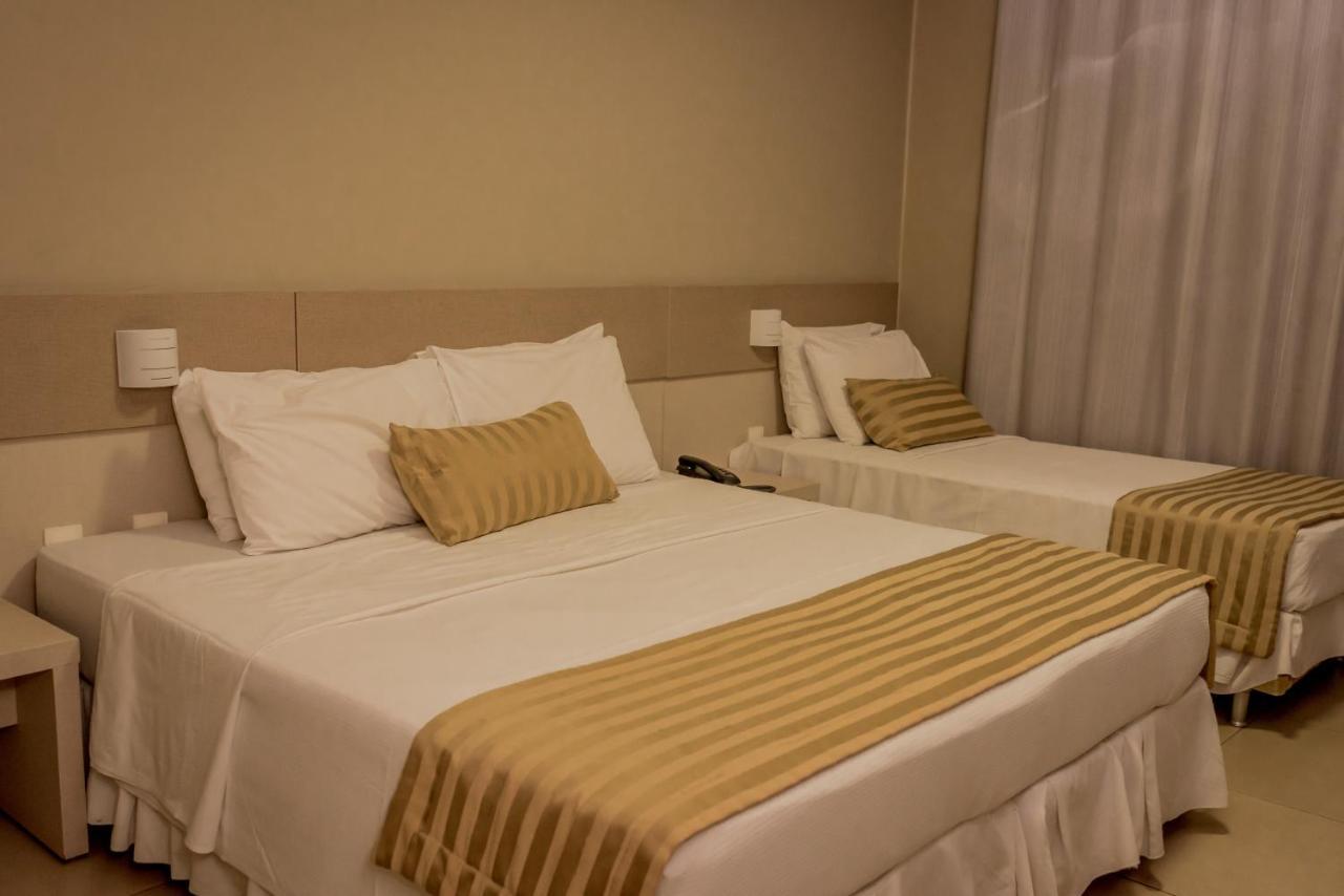 Fenix Hotel Araxá Esterno foto