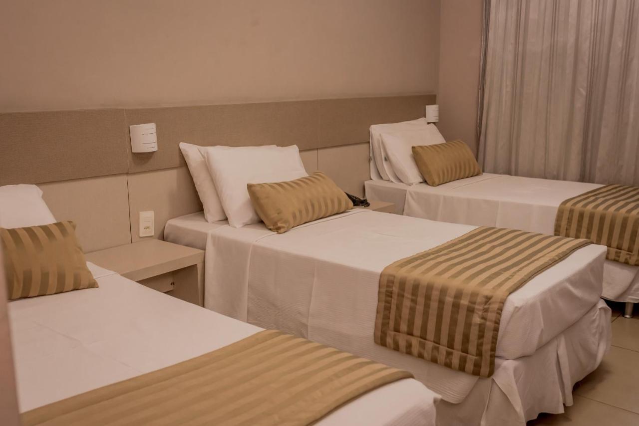 Fenix Hotel Araxá Esterno foto